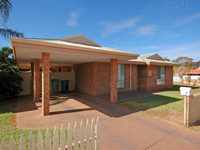 2 Nankiville Road, Kalgoorlie