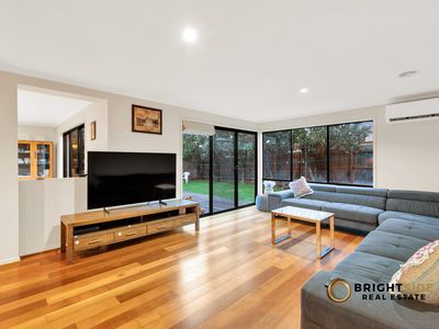 13 Hunt Club Road, Narre Warren South