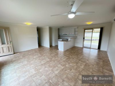 7 Deakin Crescent, Nanango