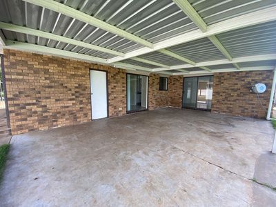 27 Chifley Drive, Dubbo