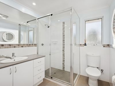 3 / 243 Labouchere Road, Como