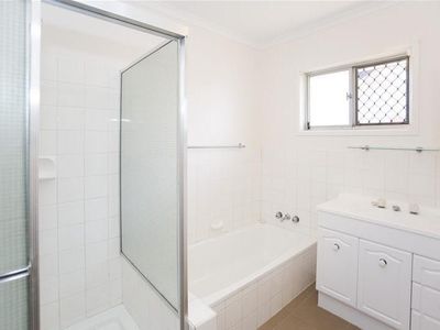 4 Pandeen Road, Rochedale South
