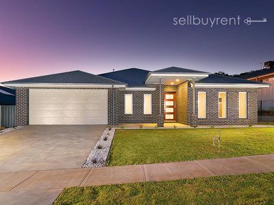 11 KESTREL CIRCUIT, Wodonga