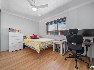 11 / 27 Park Avenue, Westmead