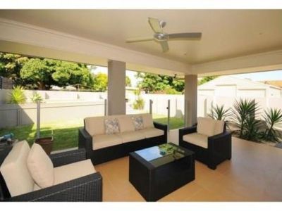 2 / 13 Cypress Street, Torquay