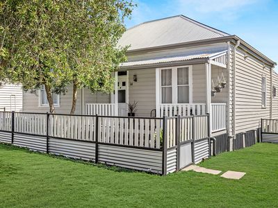 14 Government Road, Weston