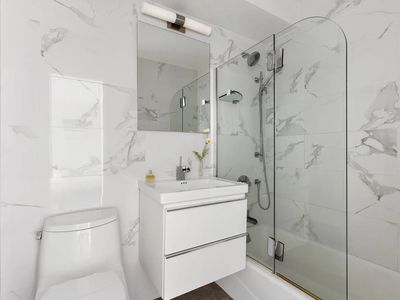 unit 10g / 32 Gramercy Park South, Manhattan, NY, International