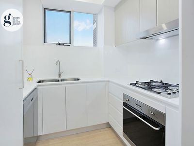 24 / 32 Essex Street, Epping