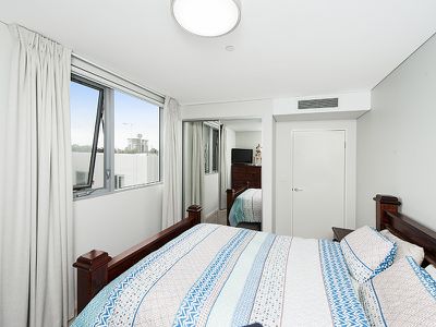 407 / 30 The Circus, Burswood