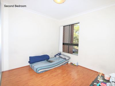 10 / 16 Park Road, Auburn