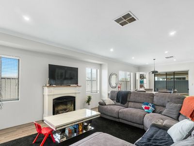 1 Farnese Way, Banksia Grove