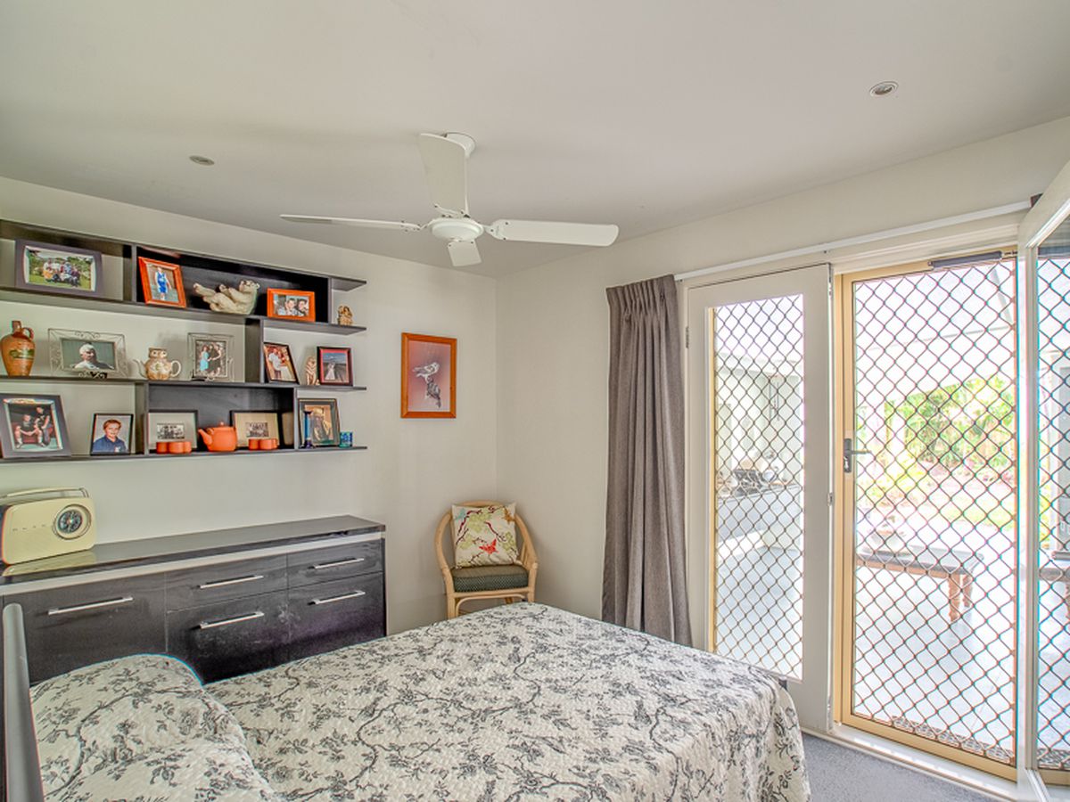 679 Boat Harbour Drive, Urangan