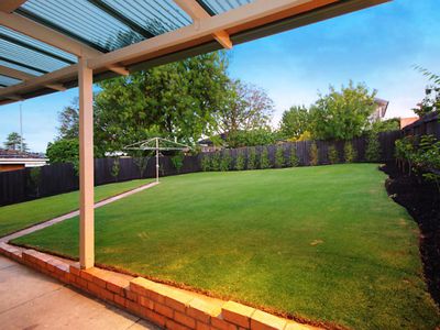 11 Elsvern Avenue, Belmont