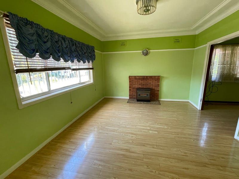 201 Moorefields Road, Roselands
