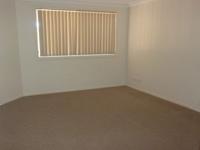 2 / 37 Amanda Crescent, Forster