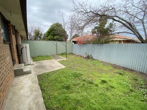 2 / 414 Bevan Street, Lavington