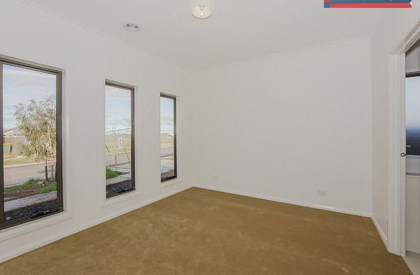 24 Falkland Road, Craigieburn