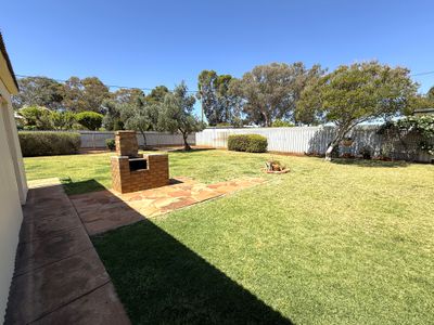 43 Cutler Avenue, Griffith