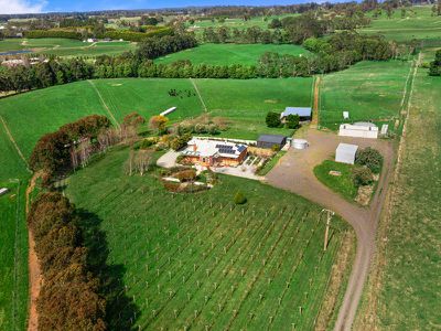 254 Newtons Lane, Trentham