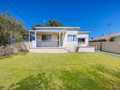 37 Brooke Avenue, Killarney Vale