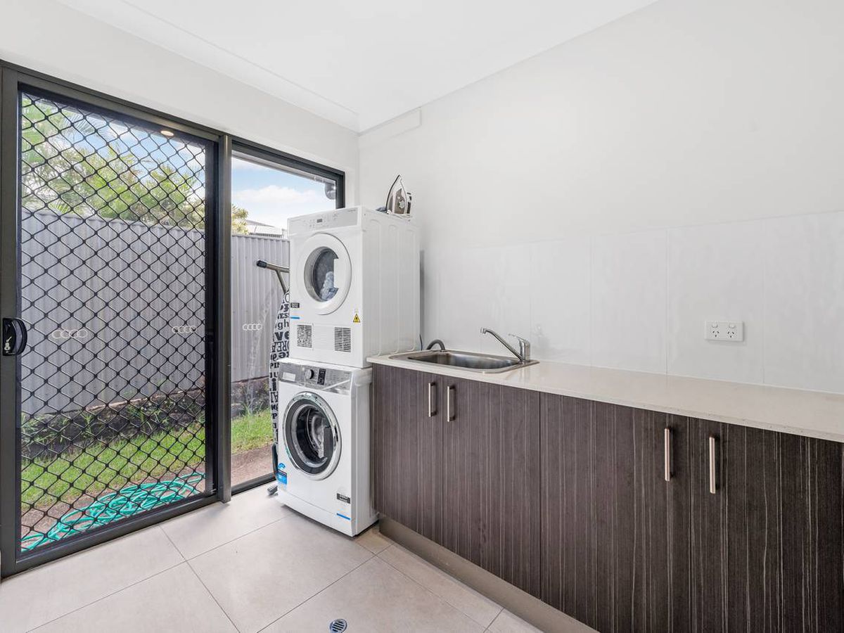 30 Lavender Crescent, Atherton