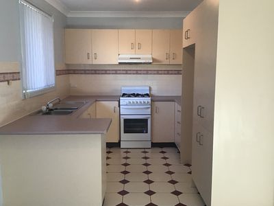 2 / 1 Stewart Place, Barrack Heights