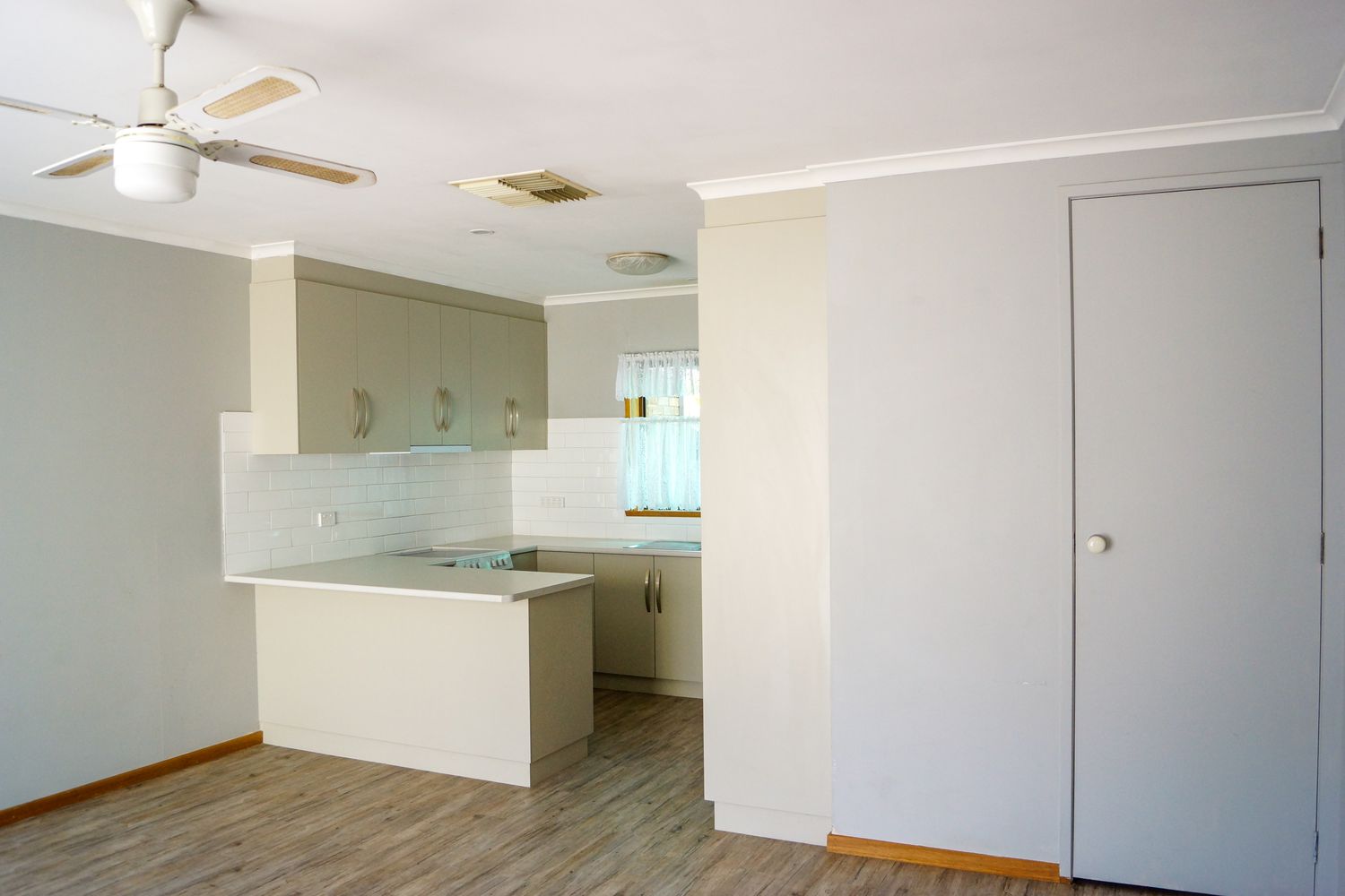 2 / 5 Pynsent Street, Horsham