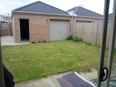 77 Central Park Avenue, Point Cook