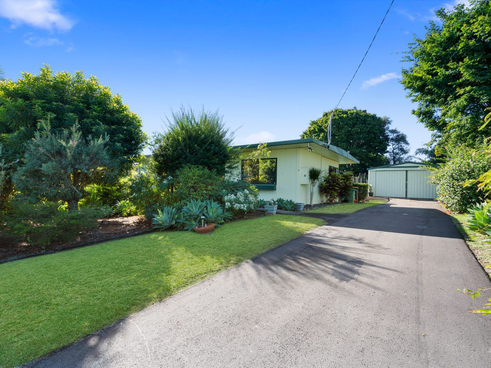 4 HERITAGE STREET, Morayfield