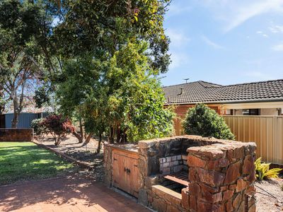 17 Shadwell Court, Caversham