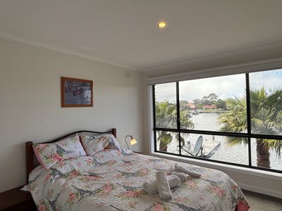 41 Curlew Point Drive, Patterson Lakes