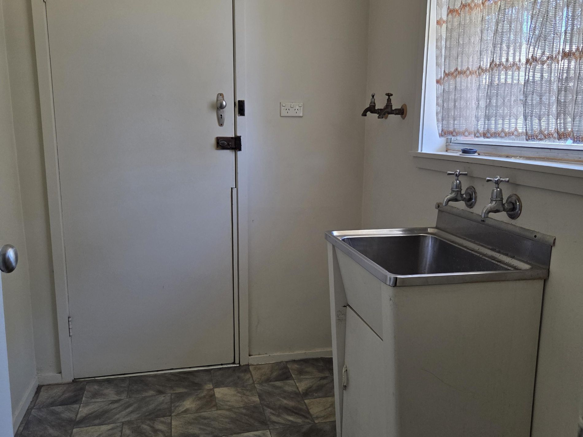 24 Watts Street, Laverton