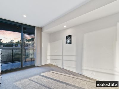 72 / 172 Railway Parade, West Leederville