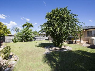4 Pandeen Road, Rochedale South