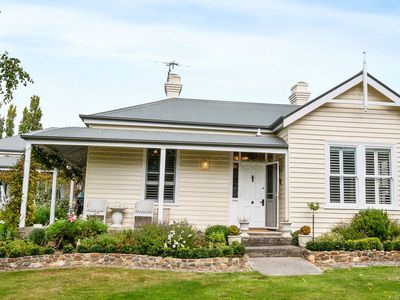 15 Woodbridge Hill Road, Woodbridge