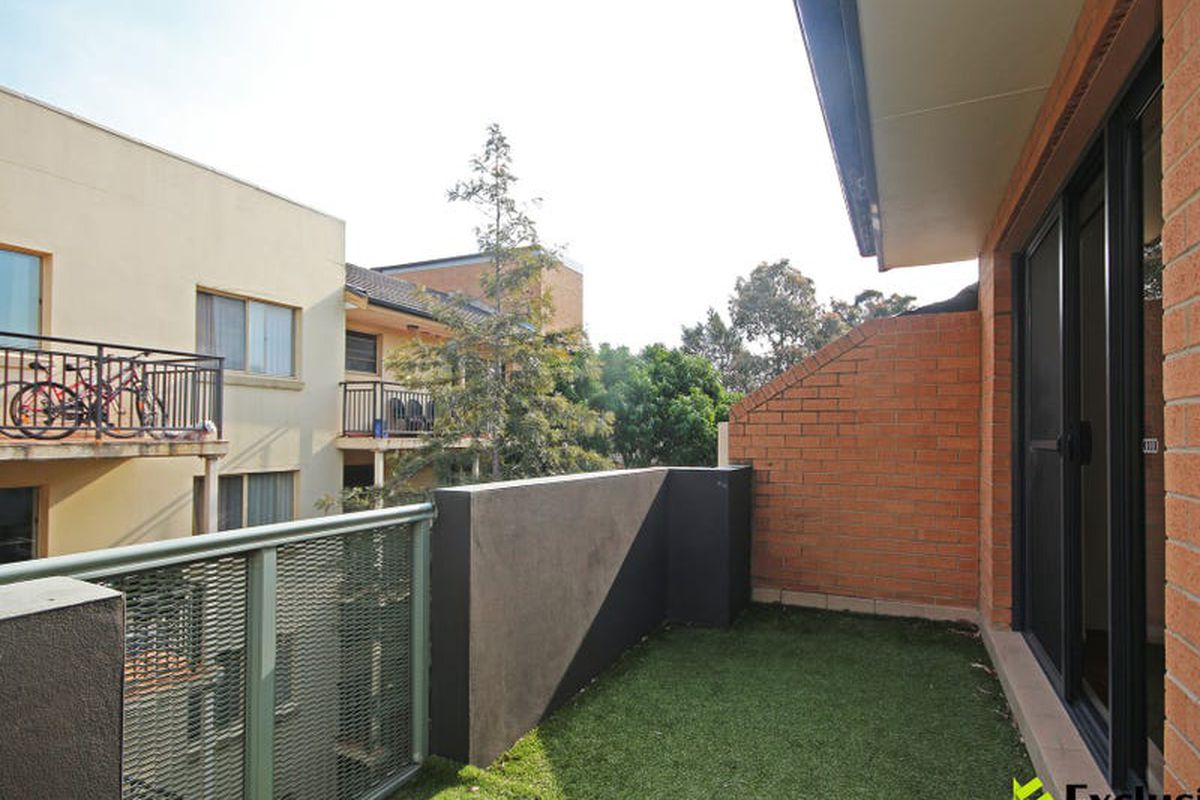 23 / 68 Courallie Avenue, Homebush West