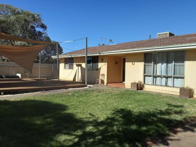 27 Salisbury Road, South Kalgoorlie