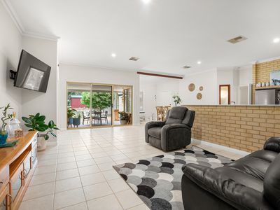 27 OAK WAY, Baldivis