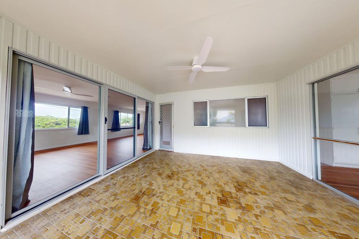 18 Myles Street, Tewantin