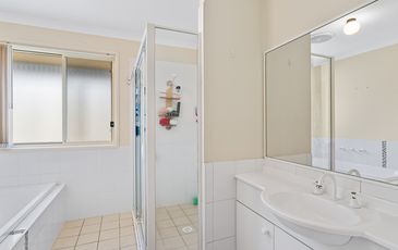 165 Blueridge Drive, Blue Haven