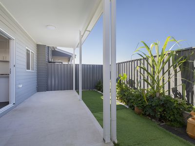 12 MAGPIE AVENUE, Elermore Vale