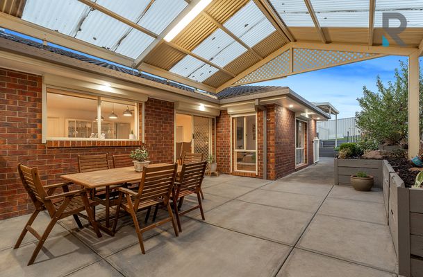 14 Mitchell Court, Attwood