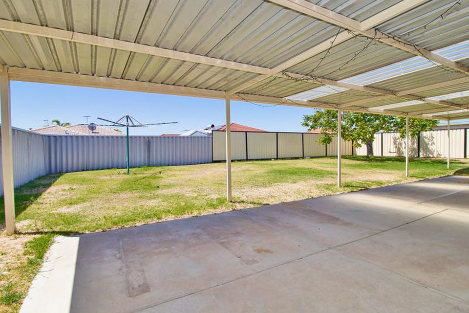 58 Oakwood Crescent, Waikiki