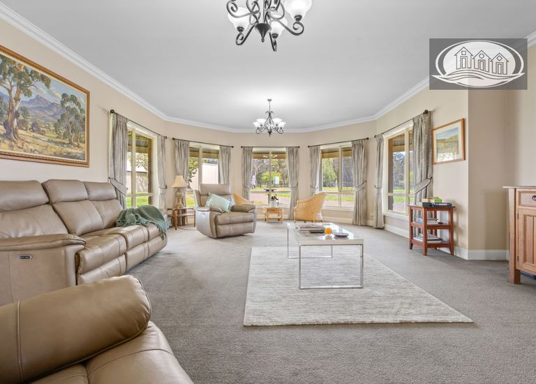 231 Golf Course Road, Heywood