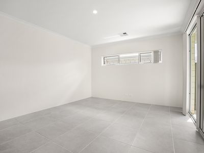 16 Minjary Loop, Baldivis