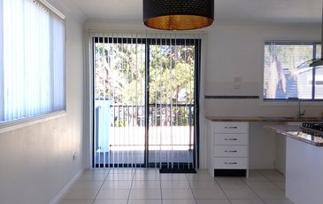 86 Cams Blvd, Summerland Point