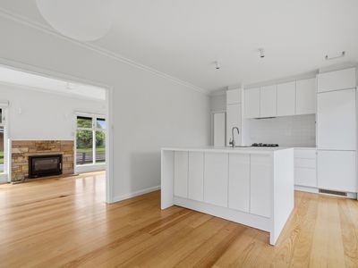 24 Turnbull Street, Sale