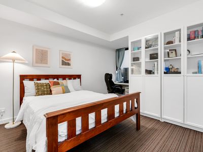 406 / 102 Waymouth Street, Adelaide