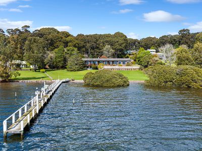 90 Old Highway, Narooma
