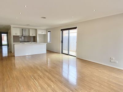 27 Chapman Drive, Wyndham Vale